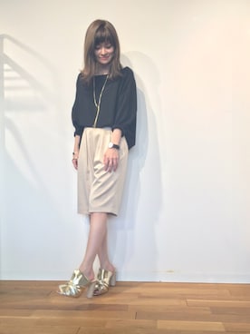 「アイテム（サンダル、ゴールド系）」を使った、kinoさん（レディース・156cm）の春コーディネート