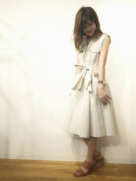 「アイテム（サンダル、イエロー系）」を使った、kinoさん（レディース・156cm）の冬コーディネート