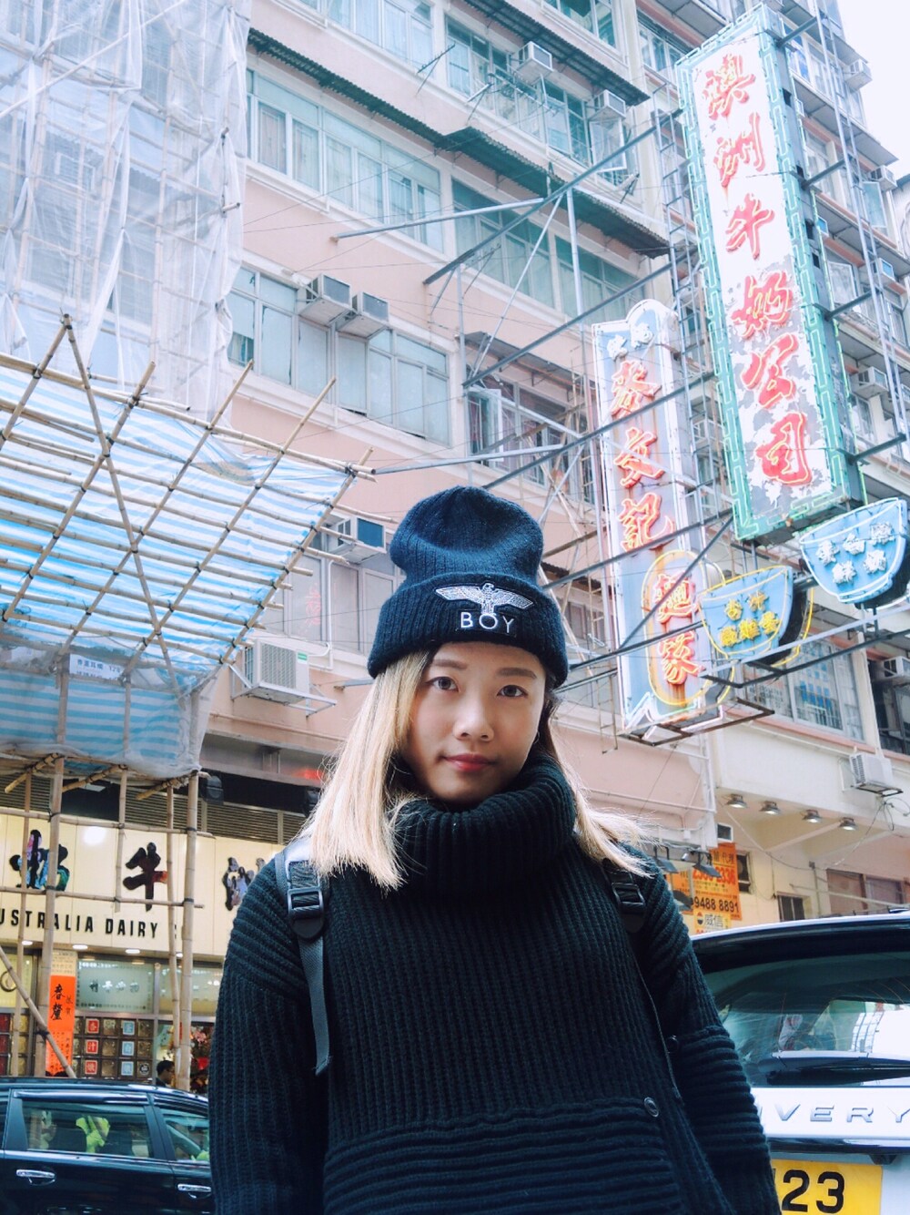 「hongkong、D-mop Zone、K-11、harbour city、Time Square、BOYLONDON、mac、Jordan、Lan Fong Yuen、澳洲牛奶公司」｜「Slightly Numbのアイテム（トップス、ブラック系）」を使った、Chomei さん（レディース・168cm）の冬コーディネートの1枚目の写真
