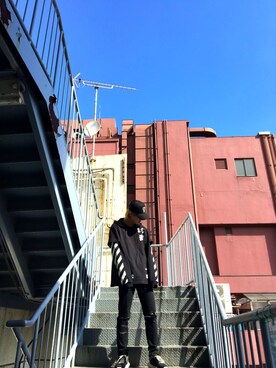 「RickOwens×adidas」｜「アイテム（アクセサリー）」を使った、谷本 裕義さん（メンズ・175cm）の秋コーディネート