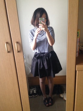 「To b. by agnes b.（トゥービーバイアニエスベー）のWD52 JUPE（スカート、ブラック系）」を使った、koniさん（レディース・155cm）の夏コーディネート