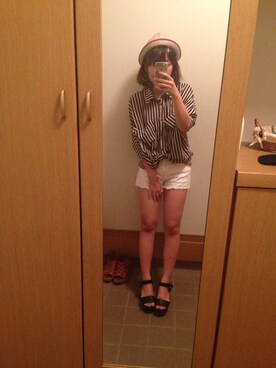 「ZARA（ザラ）のアイテム（デニムパンツ、ホワイト系）」を使った、koniさん（レディース・155cm）の夏コーディネート