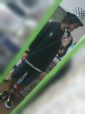 「DOGTOWN（ドッグタウン）のアイテム（トップス、ブラック系）」を使った、RxYxOxxxさん（メンズ・168cm）の秋コーディネート