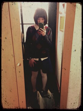 「adidas（アディダス）のアイテム（スニーカー、ブラック系）」を使った、Chiiiさん（レディース・157cm）の冬コーディネート