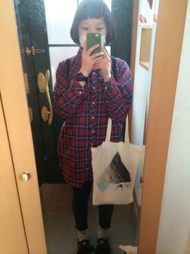 「adidas（アディダス）のアイテム（スニーカー、ブラック系）」を使った、Chiiiさん（レディース・157cm）の春コーディネート