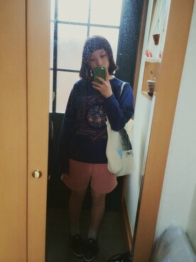 「adidas（アディダス）のアイテム（スニーカー、ブラック系）」を使った、Chiiiさん（レディース・157cm）の秋コーディネート