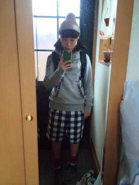 「HELLY HANSEN（ヘリーハンセン）のアイテム（バックパック/リュック、ブラック系）」を使った、Chiiiさん（レディース・157cm）の秋コーディネート