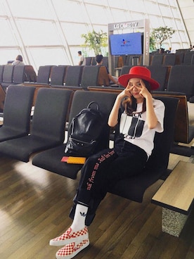 「Saint Laurent（サンローラン）のアイテム（帽子）」を使った、Darastyleさん（レディース・162cm）の秋コーディネート