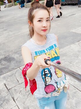 「CANDY FAKE TOYKOのアイテム（Tシャツ/カットソー、グレー系）」を使った、Darastyleさん（レディース）の秋コーディネート