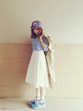 スニーカーを使った 膝丈スカート の人気ファッションコーディネート Wear