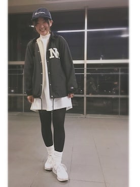 「Champion（チャンピオン）のアイテム（ナイロンジャケット）」を使った、Årichiiさん（レディース・158cm）の冬コーディネート