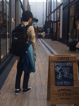 「原宿」｜「アイテム（ステンカラーコート）」を使った、時計師michiさん（メンズ・174cm）の冬コーディネート