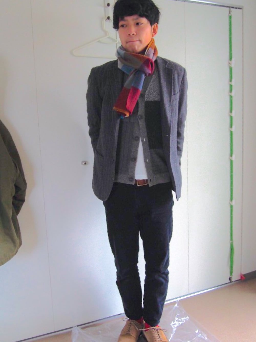 「UNIQLOのアイテム（パンツ、ブルー系）」を使った、じょんさん（メンズ・171cm）の冬コーディネートの1枚目の写真