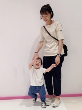 「アイテム（モカシン/デッキシューズ、ホワイト系）」を使った、alexPさん（キッズ・80cm）の秋コーディネート