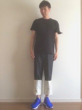 「JW Anderson（ジェイダブリューアンダーソン）のアイテム（Tシャツ/カットソー）」を使った、MICHYさん（メンズ・178cm）の夏コーディネート