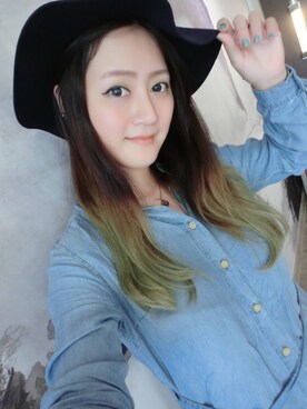 濱小步Celine Cさんのコーディネート