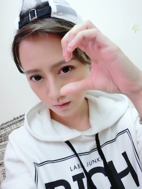 濱小步Celine Cさんのコーディネート