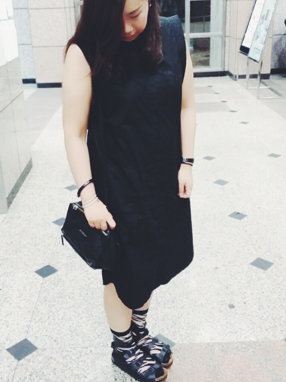 「GIVENCHY、birkenstock、tutuanna、#nude」｜「BIRKENSTOCKのShoes（サンダル、ブラック系）」を使った、nikkimaさん（レディース・163cm）の夏コーディネートの1枚目の写真