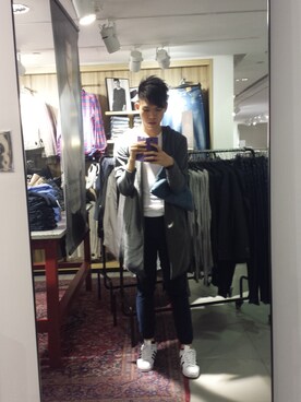 「korean」｜「アイテム（ダウンジャケット/コート）」を使った、Tsang Yiufungさん（メンズ・183cm）の春コーディネート