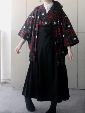ソフイ—使用（Yohji Yamamoto）的時尚穿搭