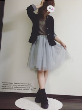 「楽天のアイテム（スカート、グレー系）」を使った、RINさん（レディース・162cm）の秋コーディネート