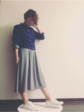 「no brand（ノーブランド）のアイテム（デニムジャケット、ブルー系）」を使った、RINさん（レディース・162cm）の秋コーディネート