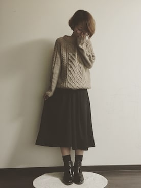 「GU（ジーユー）のアイテム（ニット/セーター、ベージュ系）」を使った、RINさん（レディース・162cm）の秋コーディネート