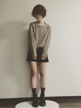 「GU（ジーユー）のアイテム（ニット/セーター、ベージュ系）」を使った、RINさん（レディース・162cm）の秋コーディネート