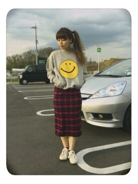 「ニコちゃん」｜「アイテム（スウェット）」を使った、chacoさん（レディース・156cm）の春コーディネート
