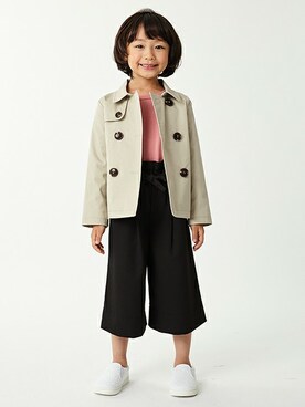 「アイテム（トレンチコート）」を使った、kladskap　クレードスコープさん（キッズ・113cm）の春コーディネート