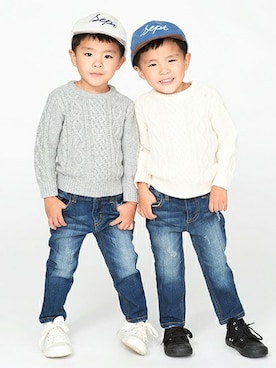 「petit main（プティマイン）のアイテム（帽子）」を使った、kladskap　クレードスコープさん（キッズ・93cm）の秋コーディネート