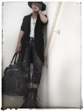「LOUNGE LIZARD（ラウンジリザード）のアイテム（ステンカラーコート）」を使った、pierceさん（メンズ・176cm）の秋コーディネート