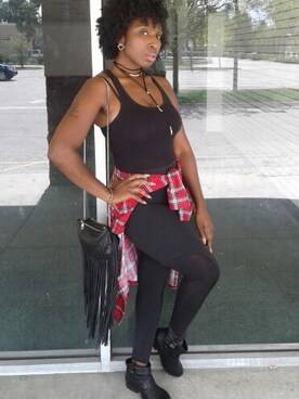 「RAINBOW（レインボー）のアイテム（パンツ）」を使った、JasminTheModelさん（レディース・170cm）の秋コーディネート