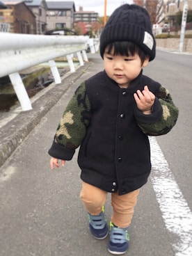 「GLOBAL WORK（グローバルワーク）のアイテム（スタジャン）」を使った、machakunさん（キッズ・80cm）の秋コーディネート