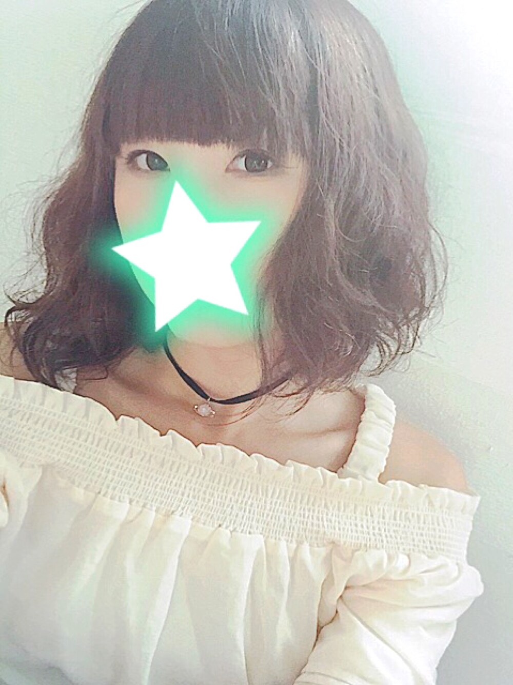 「ガーリー、ナチュラル、ヘアースタイル」｜「WEGOのWEGO/宇宙チョーカー（チョーカー、パープル系）」を使った、みおさん（メンズ・166cm）の秋コーディネートの1枚目の写真