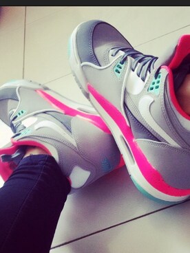 「NIKE Air Flight」｜Fiさん（レディース・170cm）の秋コーディネート
