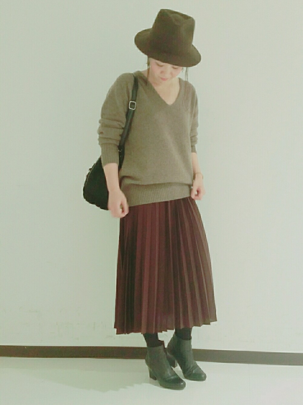 KANEKOさんの「シフォンゴムプリーツスカート（ADAM ET ROPE'）」を使ったコーディネート