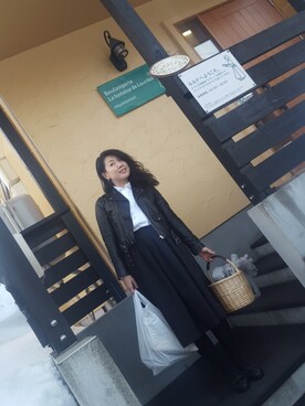 「ミディスカート」｜小春さん（レディース・163cm）の春コーディネート