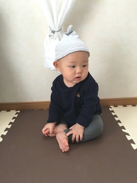 「babyGAP（babyGAP）のアイテム（Tシャツ/カットソー、ブルー系）」を使った、genさん（キッズ）の秋コーディネート