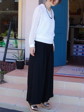 「Hands of creation（ハンズオブクリエイション）のアイテム（パンツ）」を使った、clever elephantさん（レディース・164cm）の春コーディネート