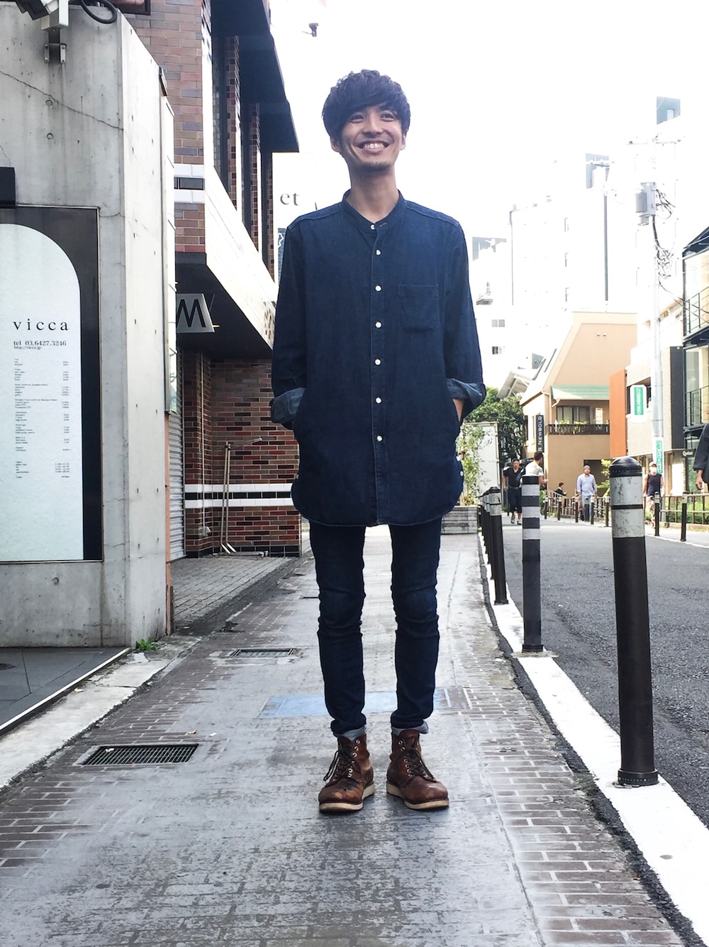 「シンプル、ネイビーコーデ、CANAAN、キャットストリート、ヘアサロン」｜「MONKEY TIMEのアイテム（ノーカラージャケット、ブルー系）」を使った、立石  純也さん（メンズ・175cm）の秋コーディネートの1枚目の写真