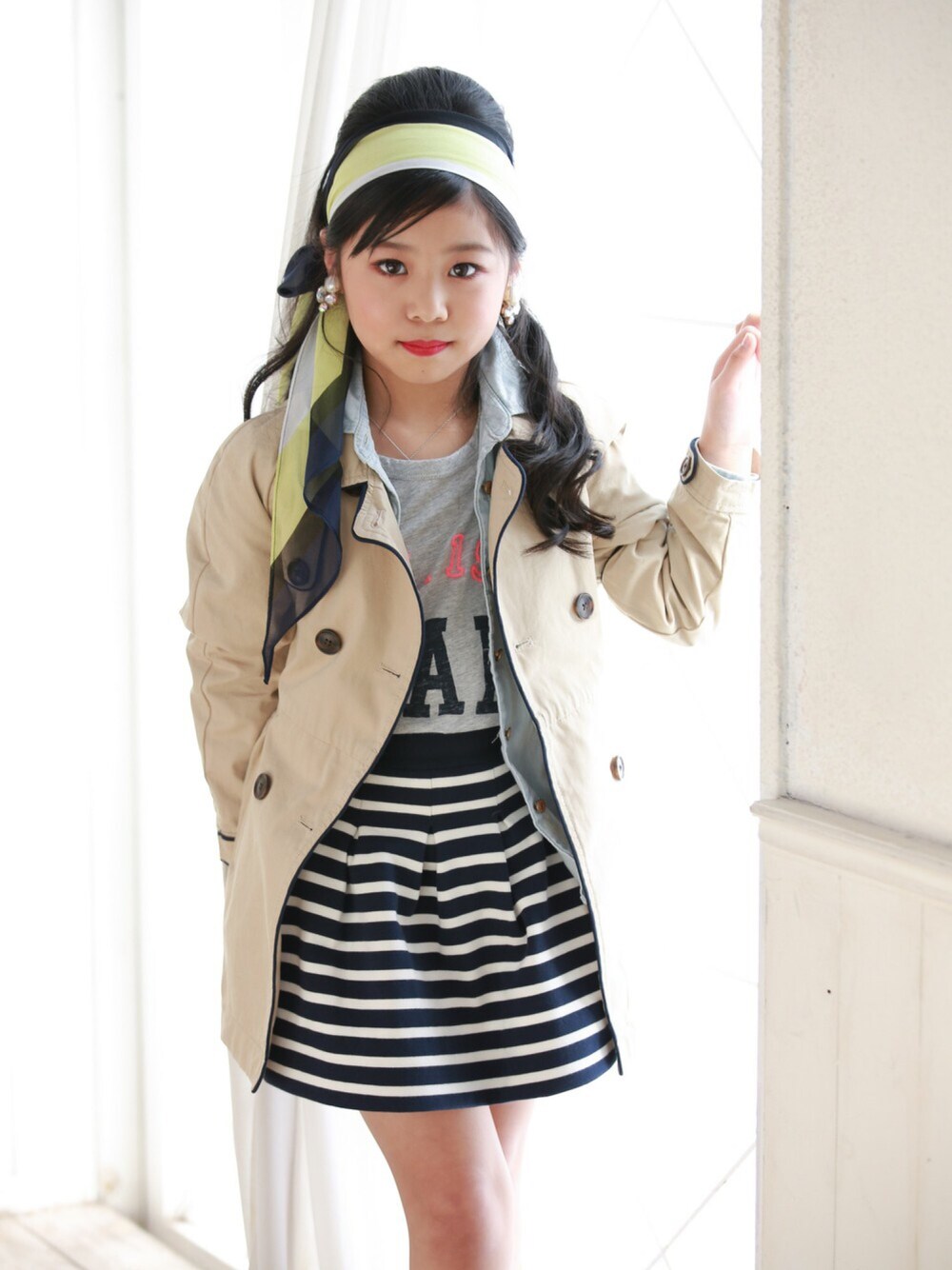 「ドラフトGAP、GAP、gap kids、GAPコーデ、gaplove、Yesgap、キッズ、キッズファッション、キッズコーデ、キッズモデル」｜「GAPのアイテム（スカート、ブルー系）」を使った、林 未羽さん（キッズ・127cm）の夏コーディネートの1枚目の写真