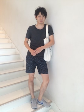 「膝上ショーツ」｜「アイテム（トートバッグ）」を使った、icchoさん（メンズ・176cm）の夏コーディネート
