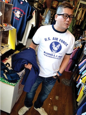 「Buzz Rickson's（バズリクソンズ）のアイテム（Tシャツ/カットソー）」を使った、ミサイルチョップさん（メンズ・168cm）の春コーディネート