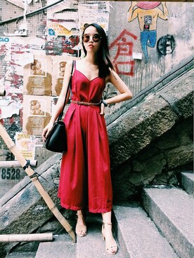 「アイテム（つなぎ/オールインワン、レッド系）」を使った、Ellen Wangさん（レディース・161cm）の冬コーディネート
