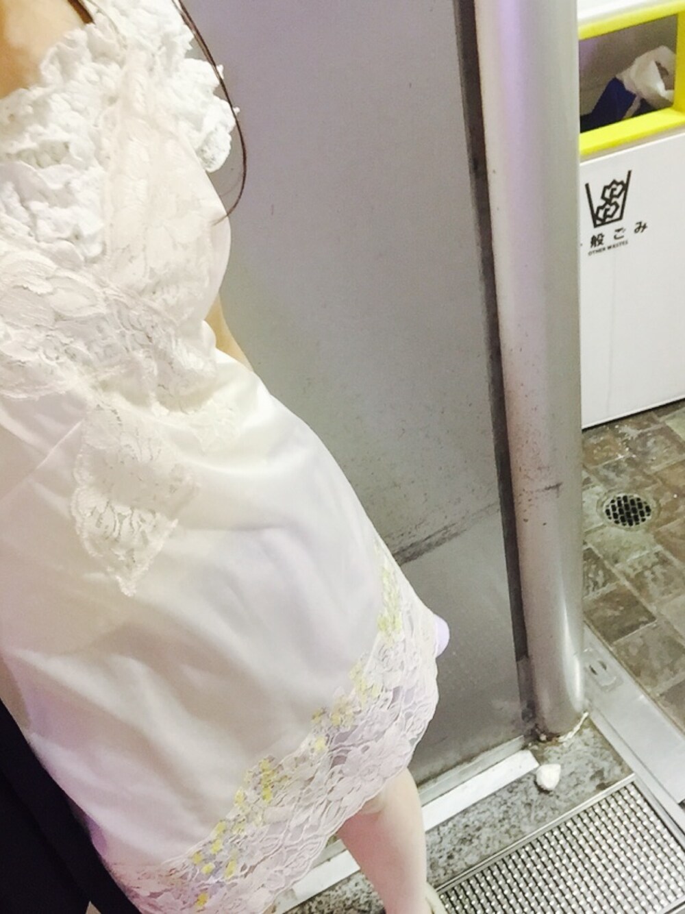 「オフショル、ランジェリー、白ワンピース、ニーハイソックス」｜「Jenny Faxのアイテム（ワンピース、ホワイト系）」を使った、YUK/ゆっくさん（レディース・149cm）の夏コーディネートの1枚目の写真