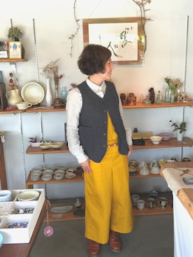 「DOMINGO（ドミンゴ）のアイテム（Vest、グレー系）」を使った、onion Akitaさん（レディース）の秋コーディネート