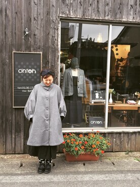 「onionakitaのアイテム（Poncho、グレー系）」を使った、onion Akitaさん（レディース）の秋コーディネート