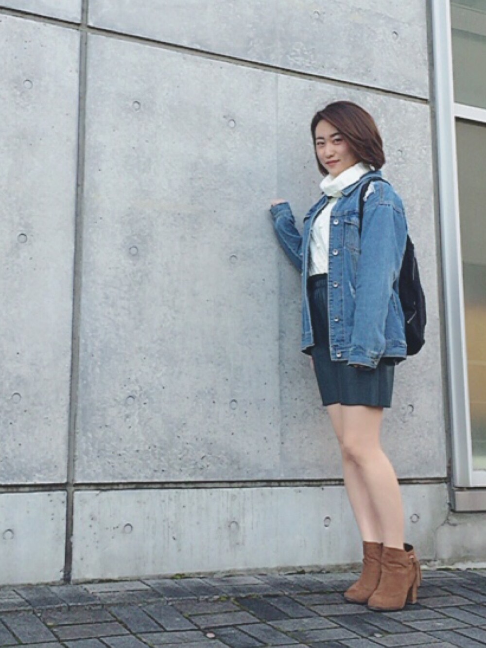 「ootd、winter、denim、タイトスカート、ジージャン、white」｜「PAGEBOYのBIGGジャン（デニムジャケット、ブルー系）」を使った、Hazukiさん（レディース・158cm）の秋コーディネートの1枚目の写真