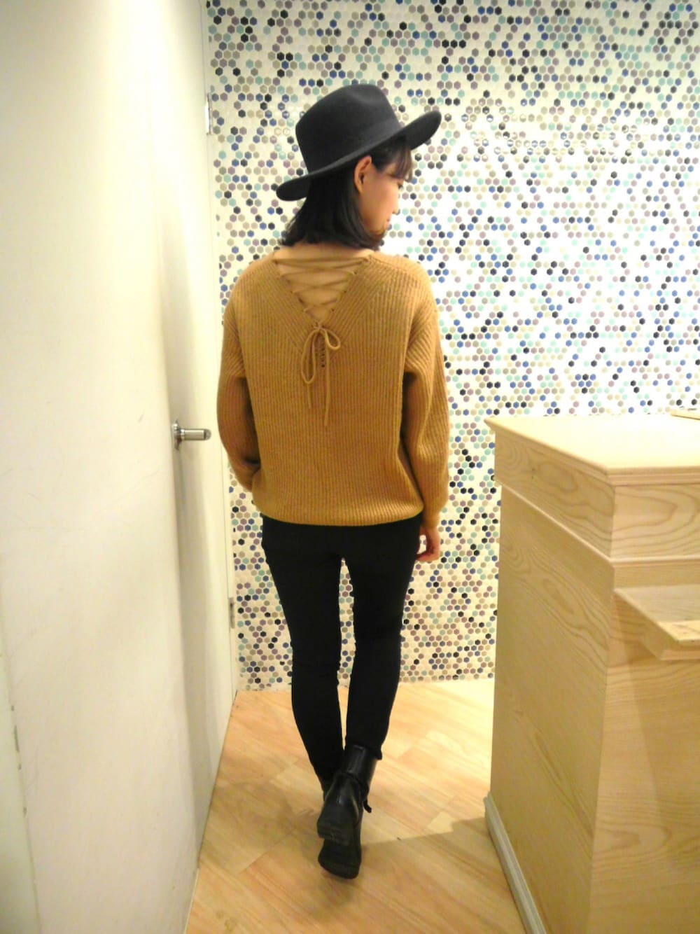 「秋のコーデ、outfit、ootd、earth music&ecology、仕事着、WEGO、軍靴」｜「WEGOのWEGO/ツバ広ハット（ハット、ブラック系）」を使った、lily65002000さん（レディース・162cm）の秋コーディネートの1枚目の写真